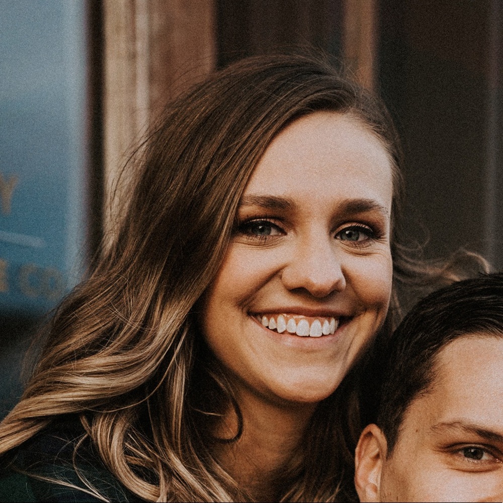 Meet your Posher, Emily